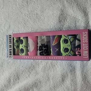 Star Wars 7 Days of Socks Gift Box